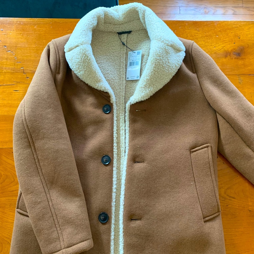 Men’s Mango shearling coat. Never worn! 2019 season and now discontinued.